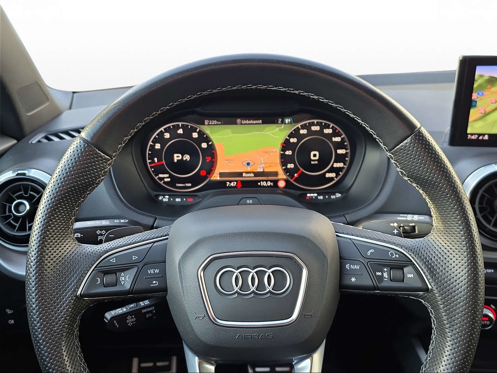 AUDI Q2 35 TFSI S line, Essence, Occasion / Utilisé, Automatique - 5
