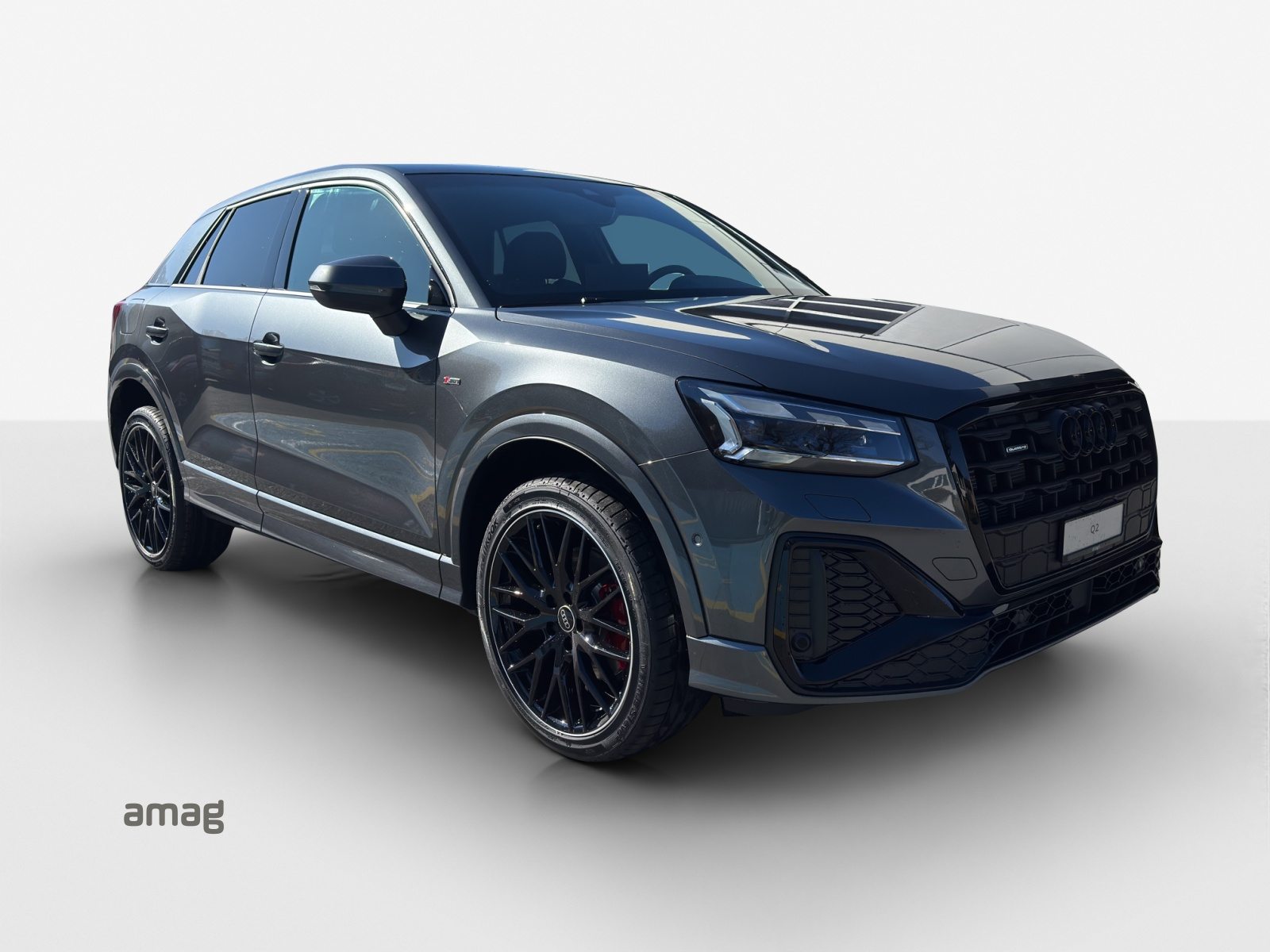 AUDI Q2 40 TFSI S line Attraction, Benzin, Occasion / Gebraucht, Automatik - 6
