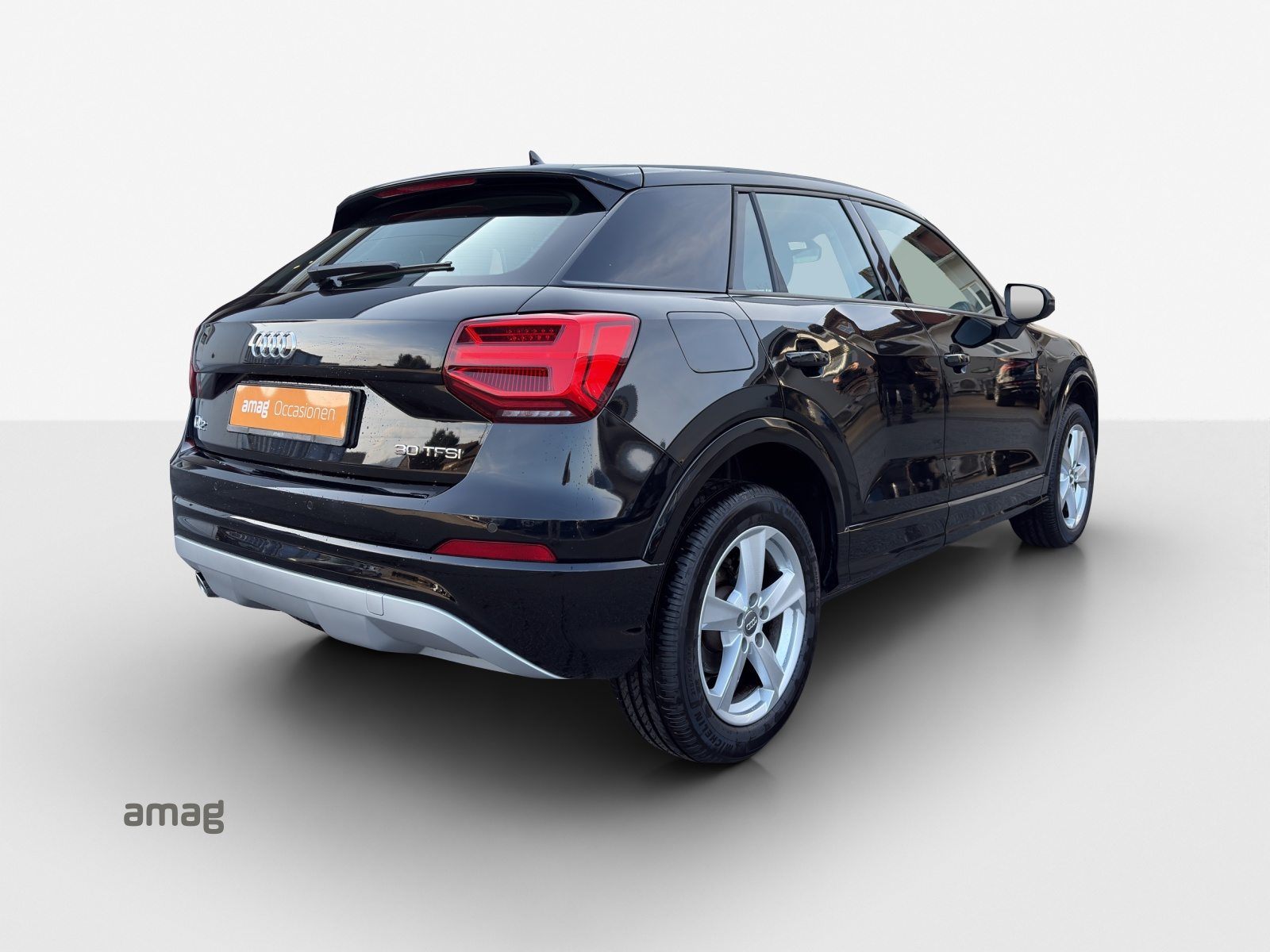 AUDI Q2 30 TFSI sport, Petrol, Second hand / Used, Automatic - 5