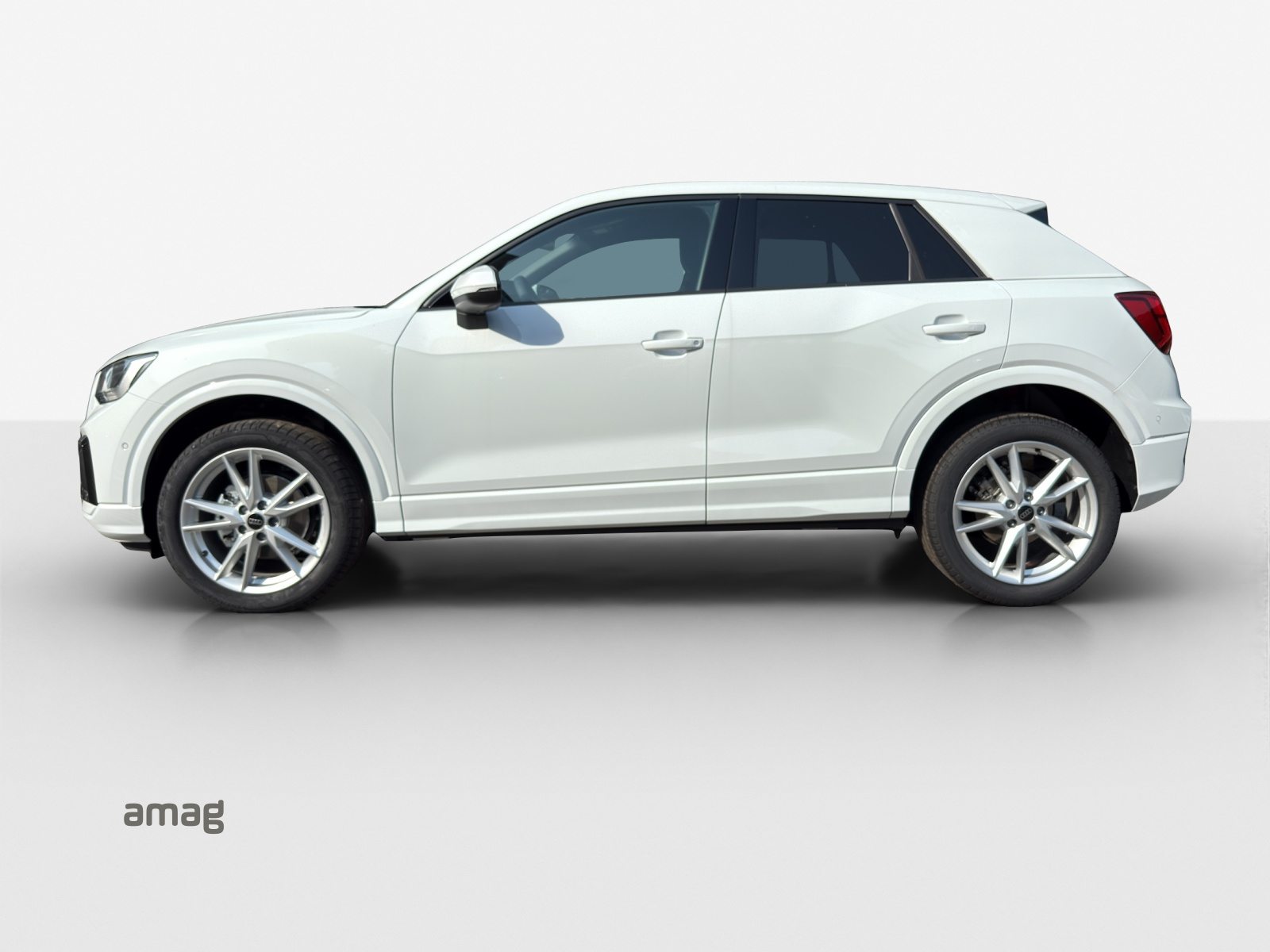 AUDI Q2 35 TFSI advanced, Benzin, Occasion / Gebraucht, Automatik - 2