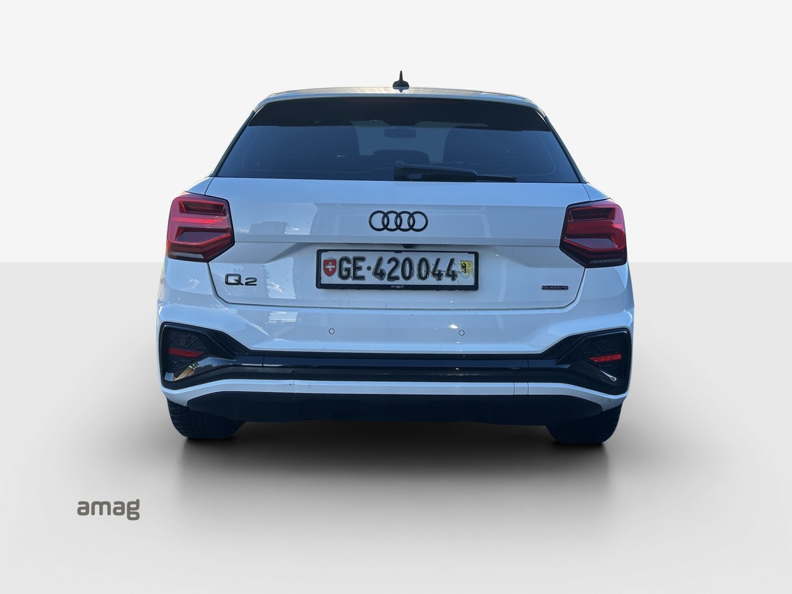 AUDI Q2 40 TFSI S line Attraction, Essence, Occasion / Utilisé, Automatique - 4