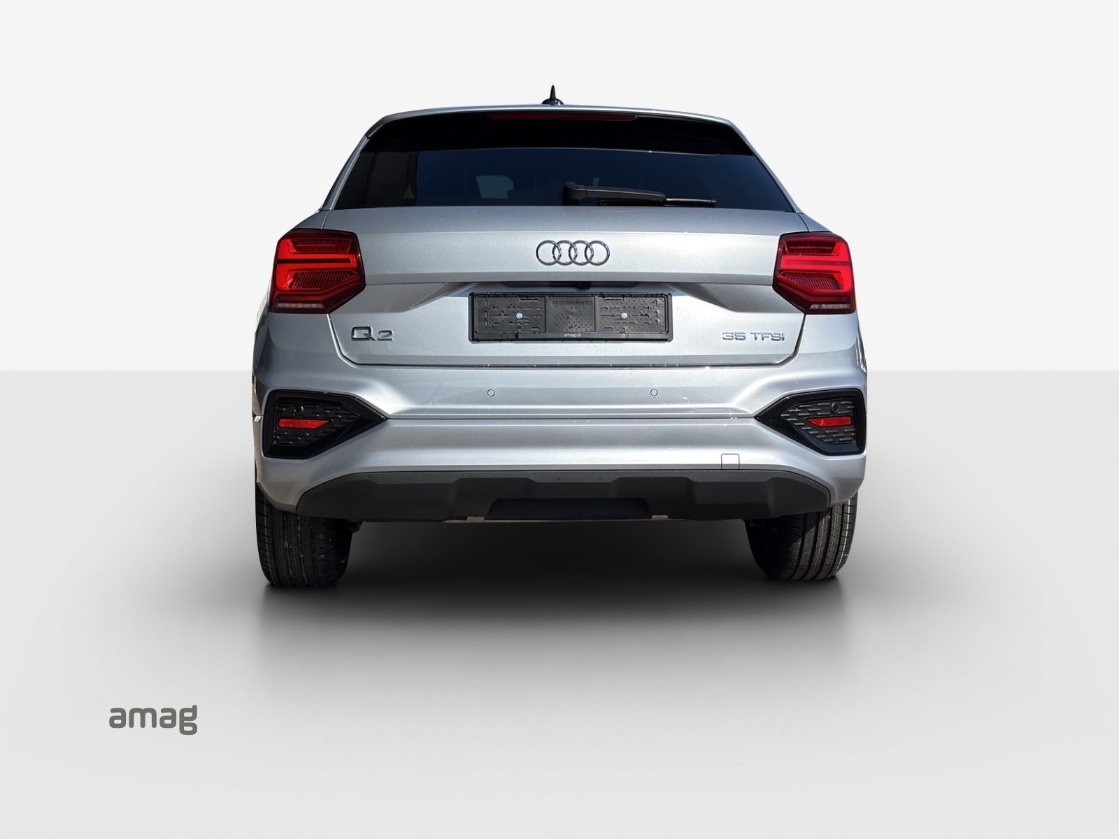 AUDI Q2 35 TFSI advanced, Petrol, Second hand / Used, Automatic - 4