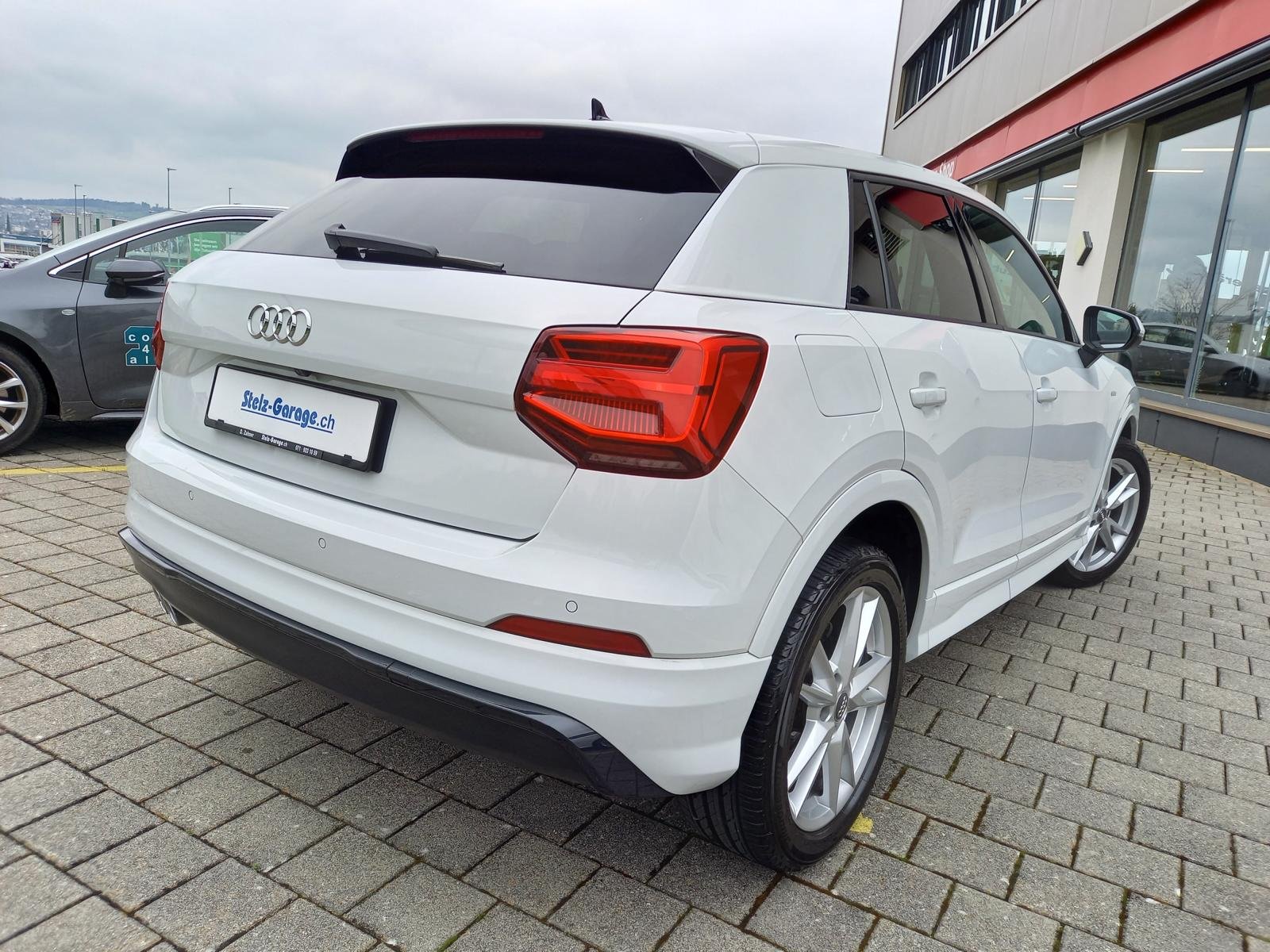 AUDI Q2 1.5 35 TFSI Sport S-Tronic, Petrol, Second hand / Used, Automatic - 2