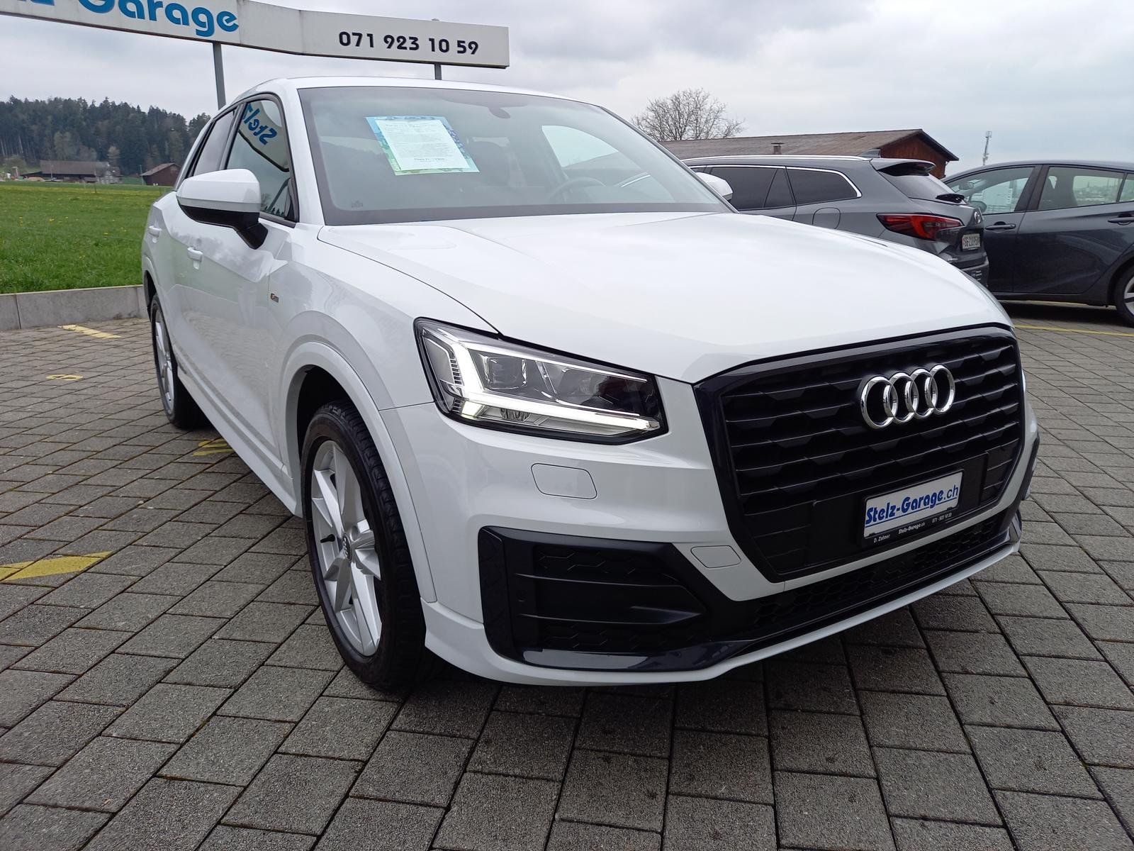 AUDI Q2 1.5 35 TFSI Sport S-Tronic, Petrol, Second hand / Used, Automatic - 4