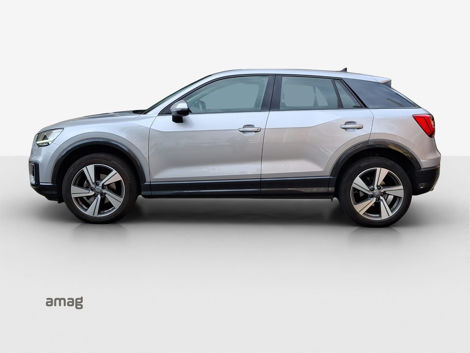 AUDI Q2 35 TFSI design Attraction, Petrol, Second hand / Used, Automatic - 2