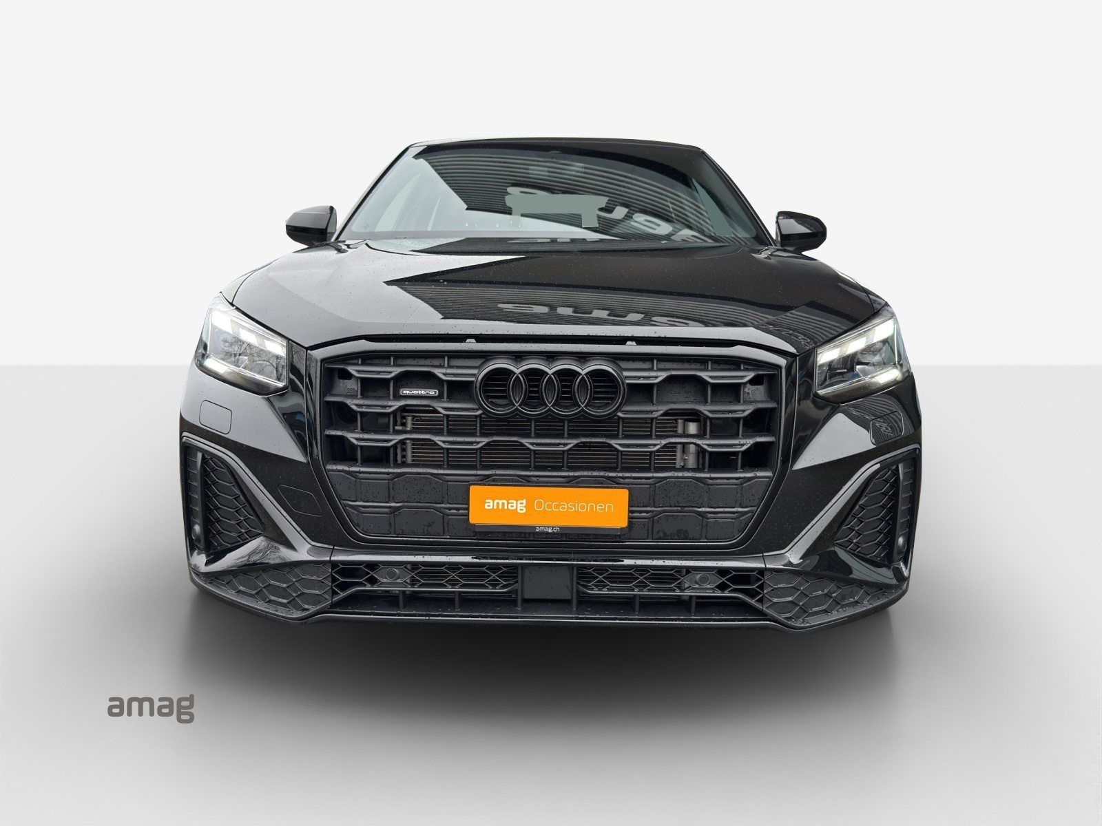 AUDI Q2 40 TFSI S line, Benzin, Occasion / Gebraucht, Automatik - 7