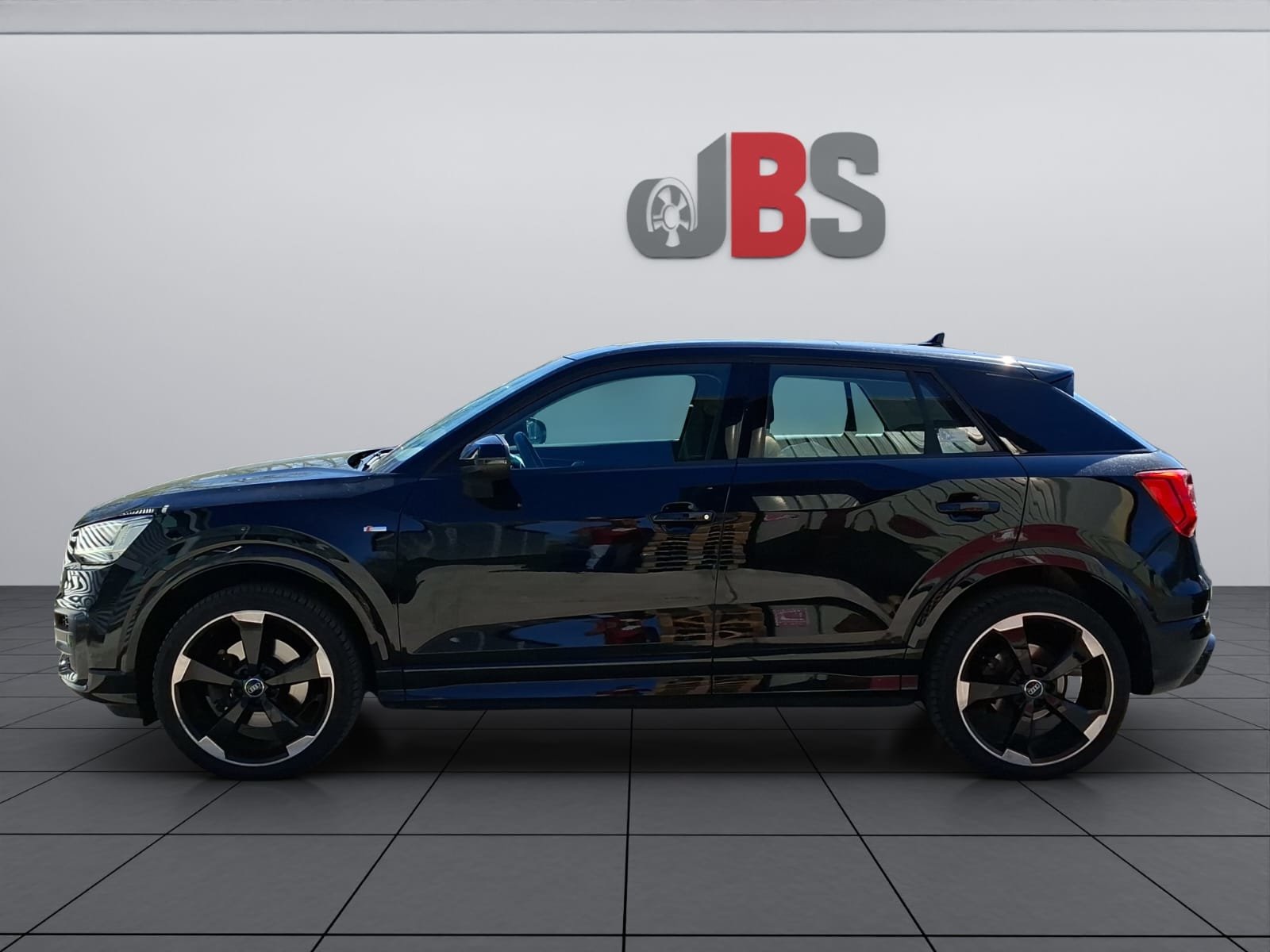 AUDI Q2 2.0 TFSI quattro S-tronic, Benzin, Occasion / Gebraucht, Automatik - 4