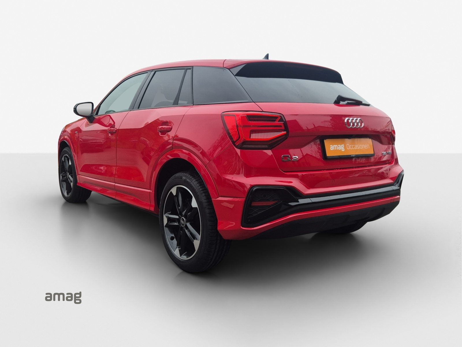 AUDI Q2 35 TFSI S line, Benzin, Occasion / Gebraucht, Automatik - 3