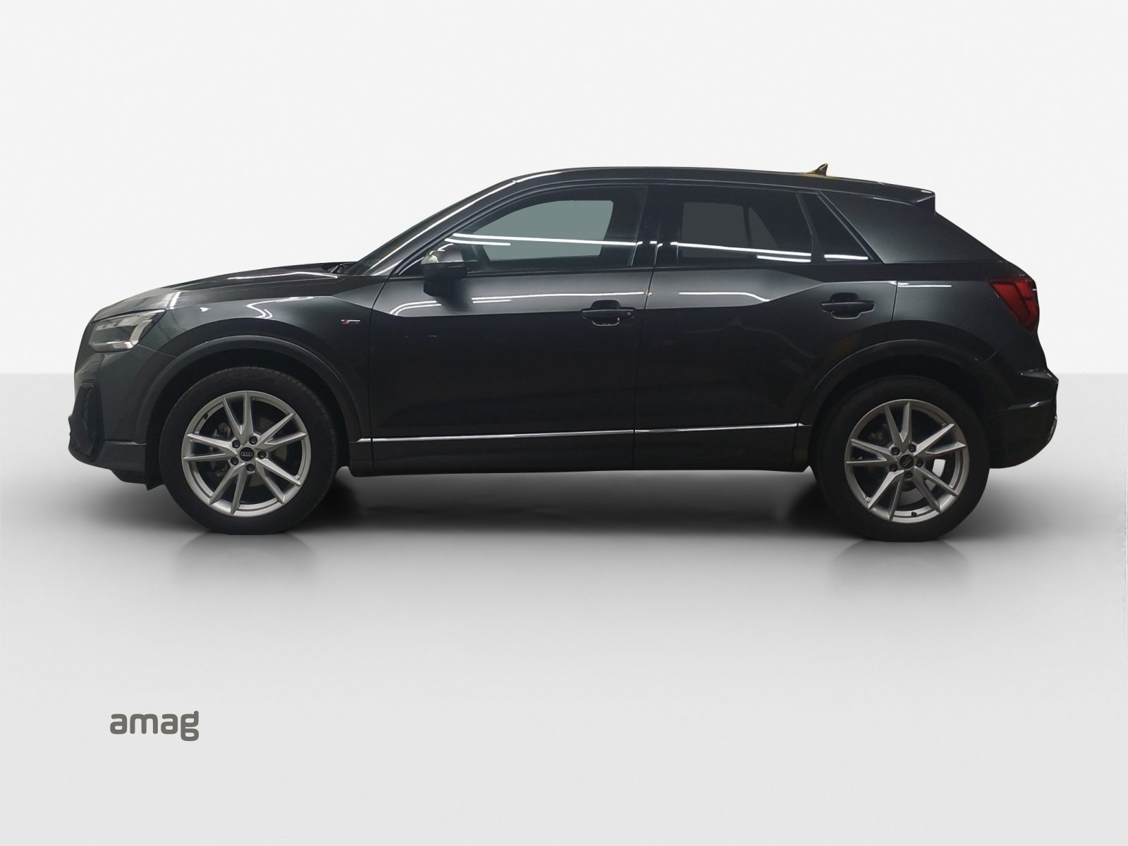 AUDI Q2 35 TFSI advanced, Benzin, Occasion / Gebraucht, Automatik - 2