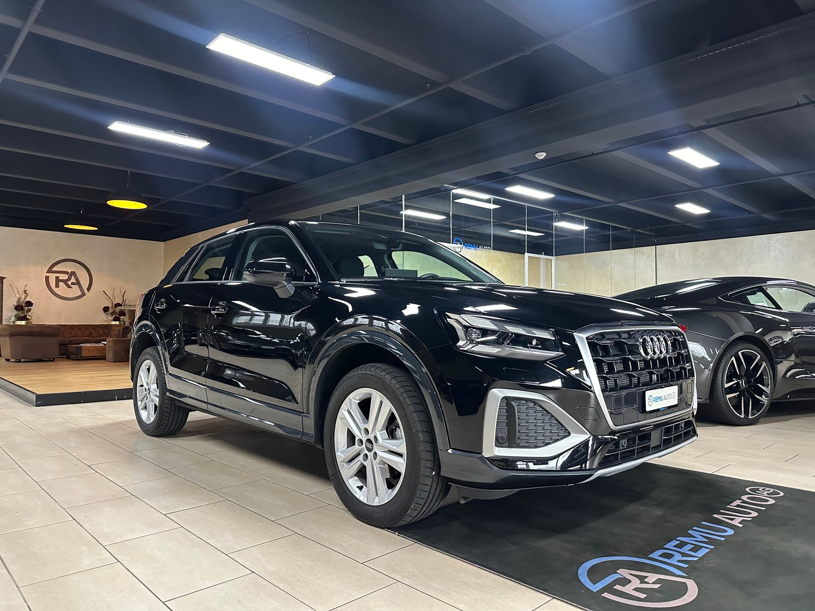 AUDI Q2 35 TFSI S-tronic, Petrol, Second hand / Used, Automatic - 2