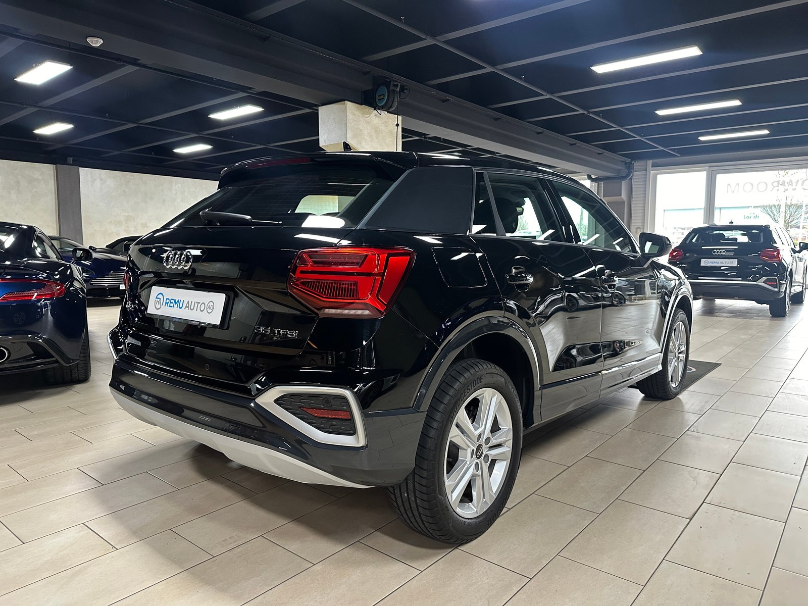 AUDI Q2 35 TFSI S-tronic, Petrol, Second hand / Used, Automatic - 4