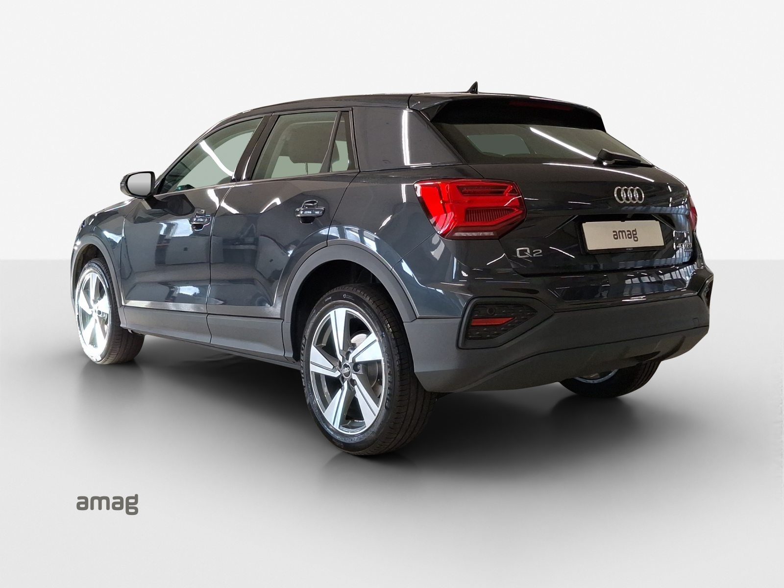 AUDI Q2 40 TFSI, Petrol, Second hand / Used, Automatic - 3