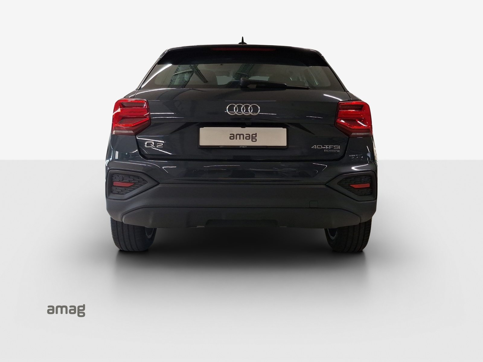 AUDI Q2 40 TFSI, Petrol, Second hand / Used, Automatic - 4