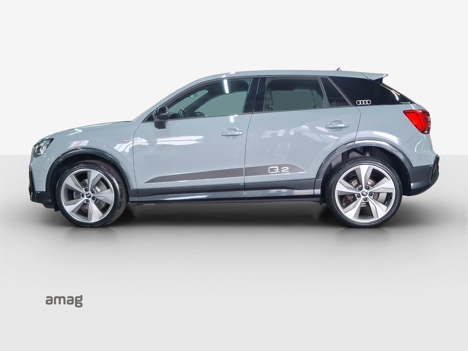 AUDI Q2 40 TFSI S line Attraction, Essence, Occasion / Utilisé, Automatique - 2