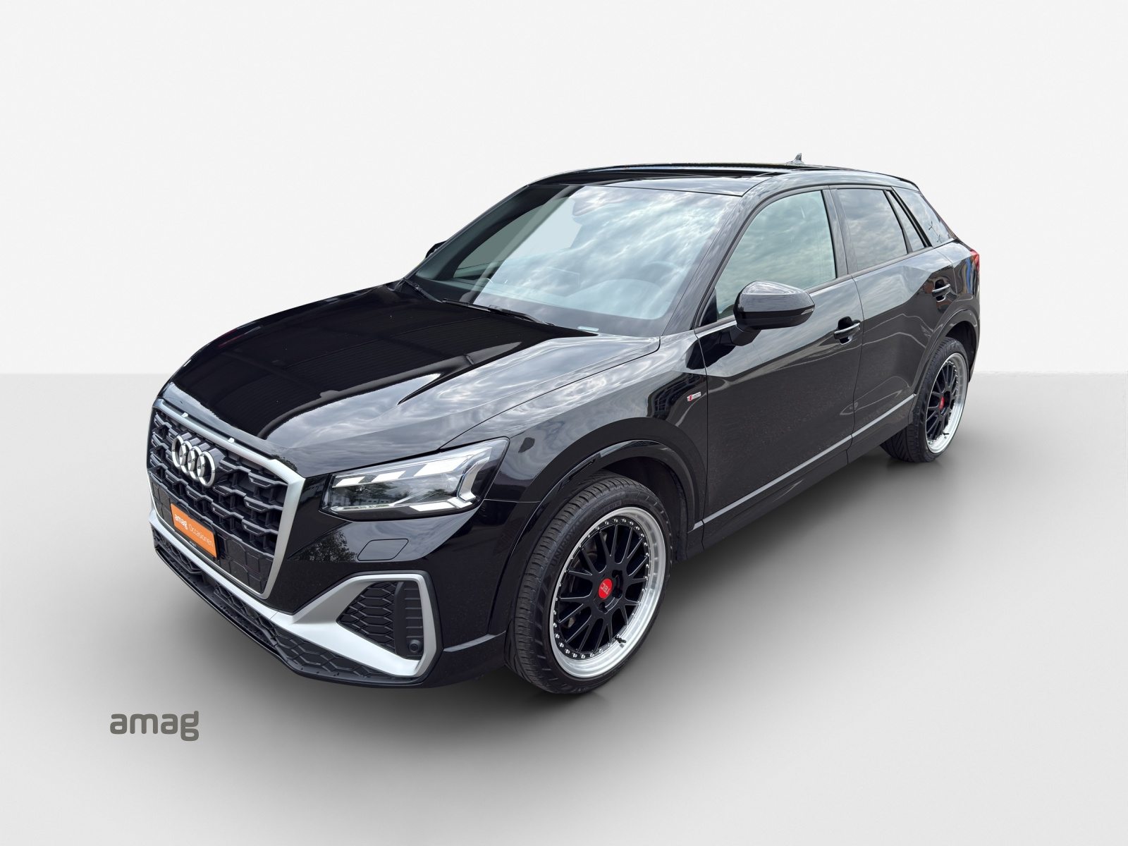 AUDI Q2 40 TFSI S line Attraction