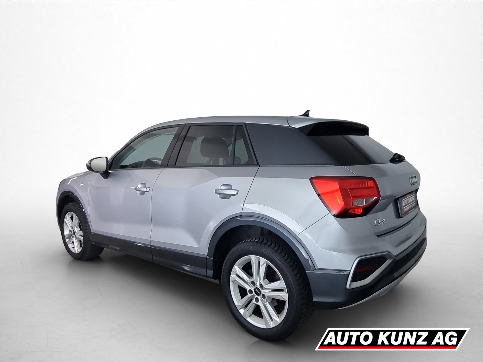 AUDI Q2 35 TFSI advanced, Petrol, Second hand / Used, Automatic - 4