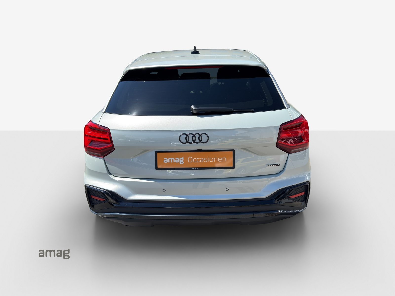 AUDI Q2 40 TFSI S line Attraction, Benzin, Occasion / Gebraucht, Automatik - 4