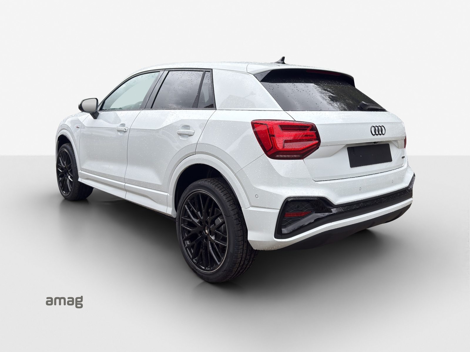 AUDI Q2 40 TFSI S line Attraction, Benzin, Occasion / Gebraucht, Automatik - 3