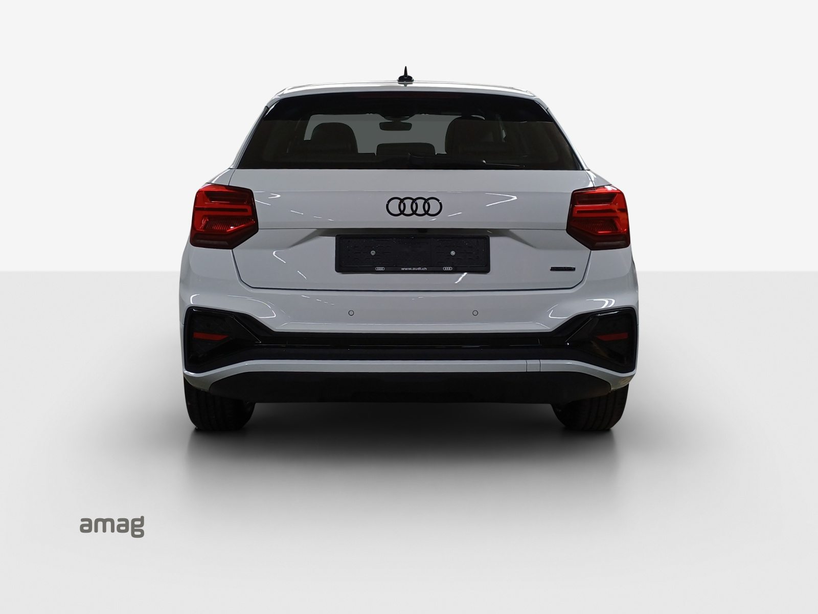 AUDI Q2 40 TFSI S line, Essence, Occasion / Utilisé, Automatique - 4