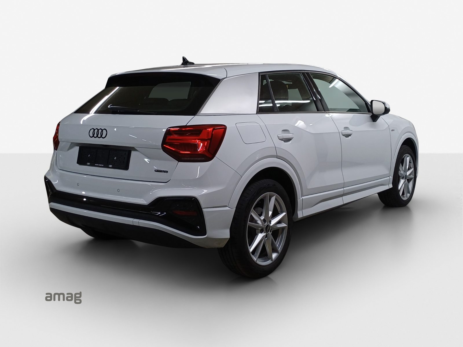 AUDI Q2 40 TFSI S line, Essence, Occasion / Utilisé, Automatique - 5