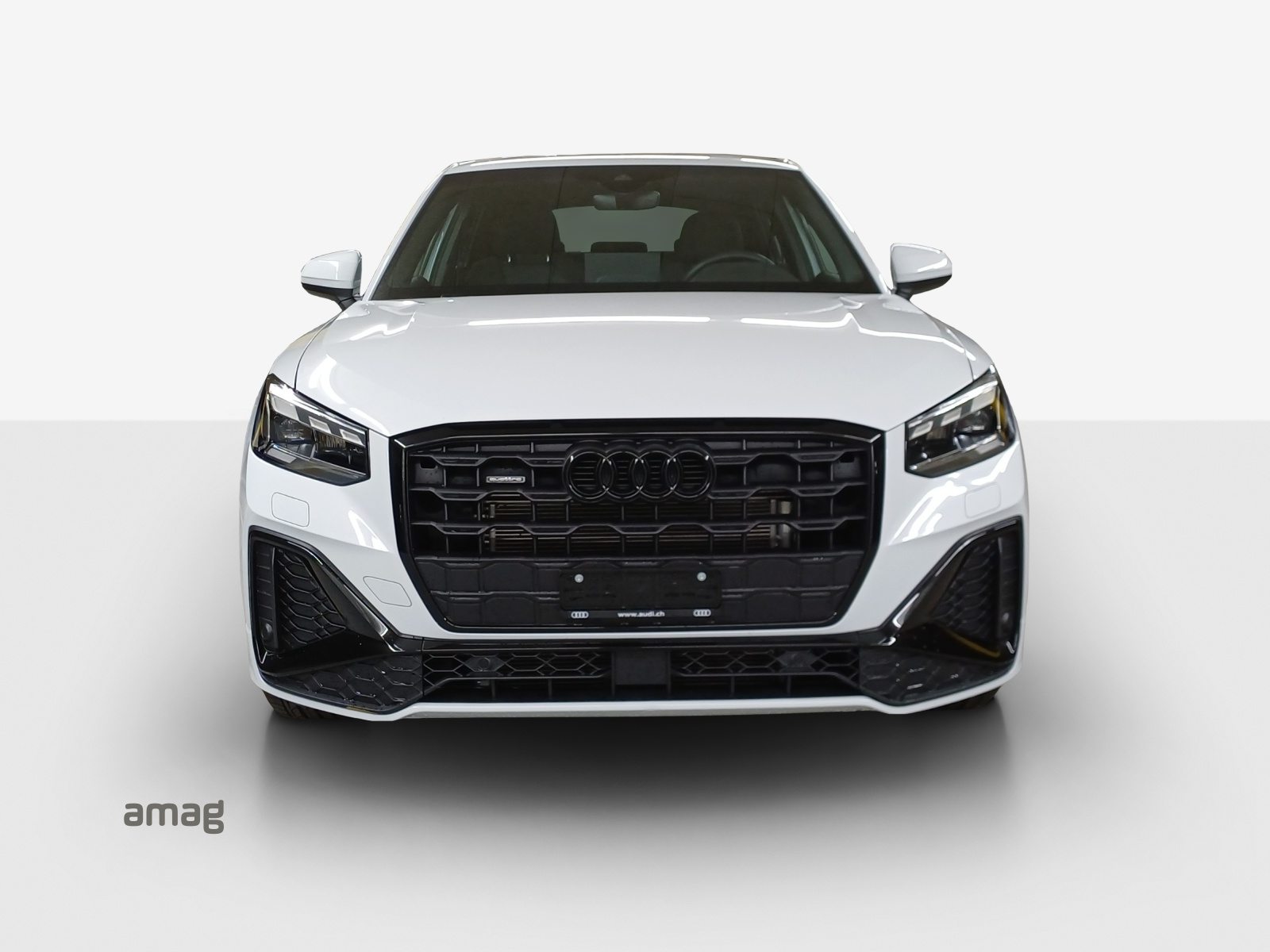 AUDI Q2 40 TFSI S line, Essence, Occasion / Utilisé, Automatique - 7