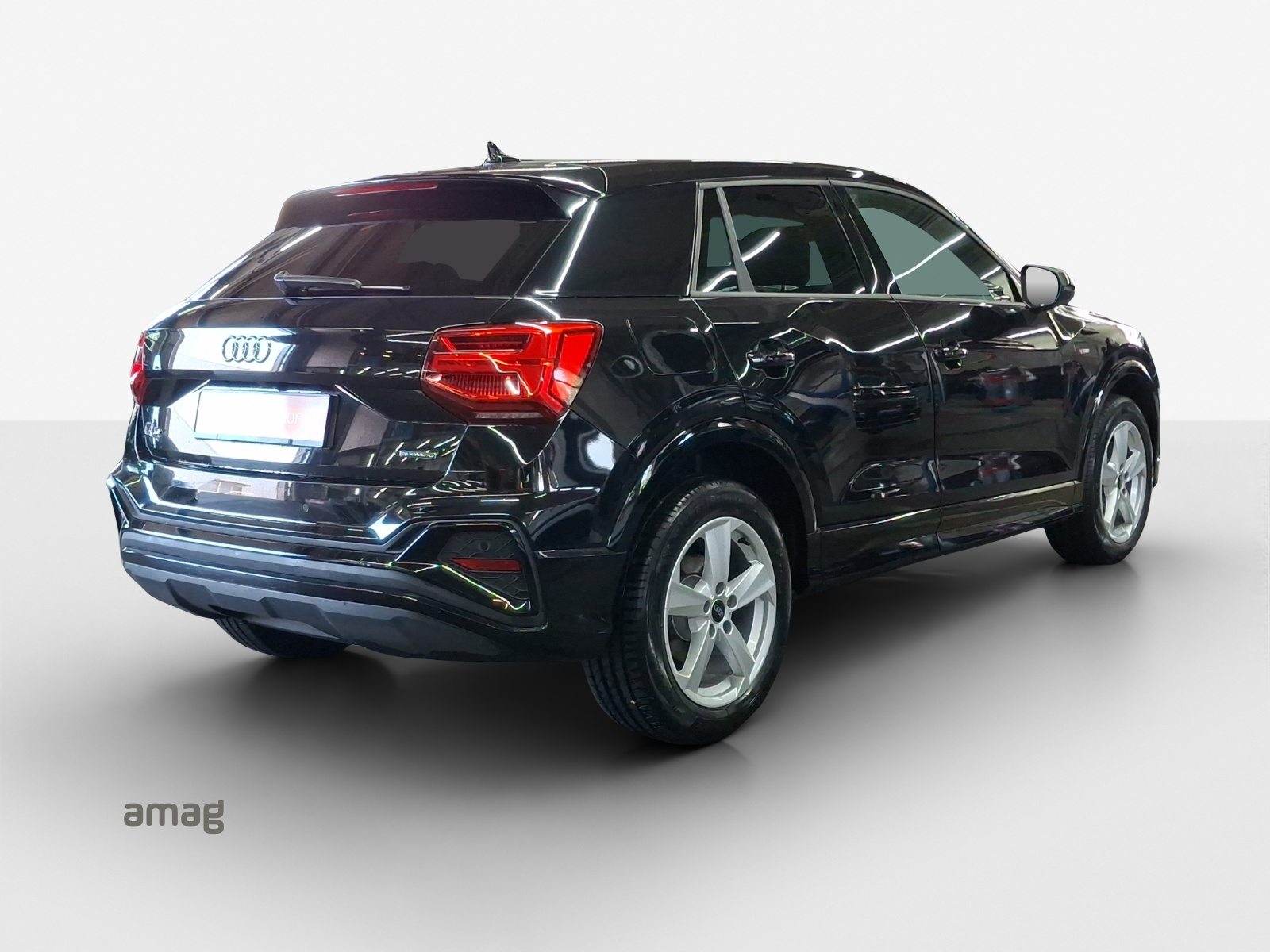 AUDI Q2 40 TFSI S line Attraction, Benzin, Occasion / Gebraucht, Automatik - 5