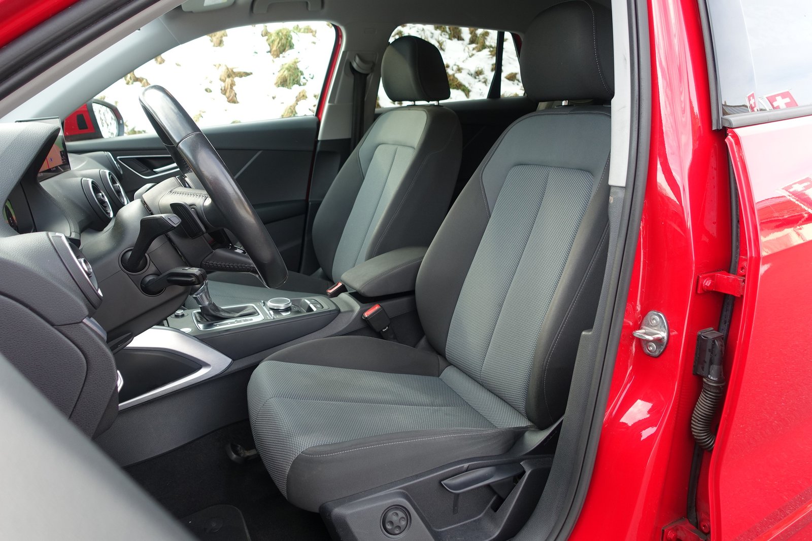 AUDI Q2 1.4 TFSI design S-tronic, Essence, Occasion / Utilisé, Automatique - 4