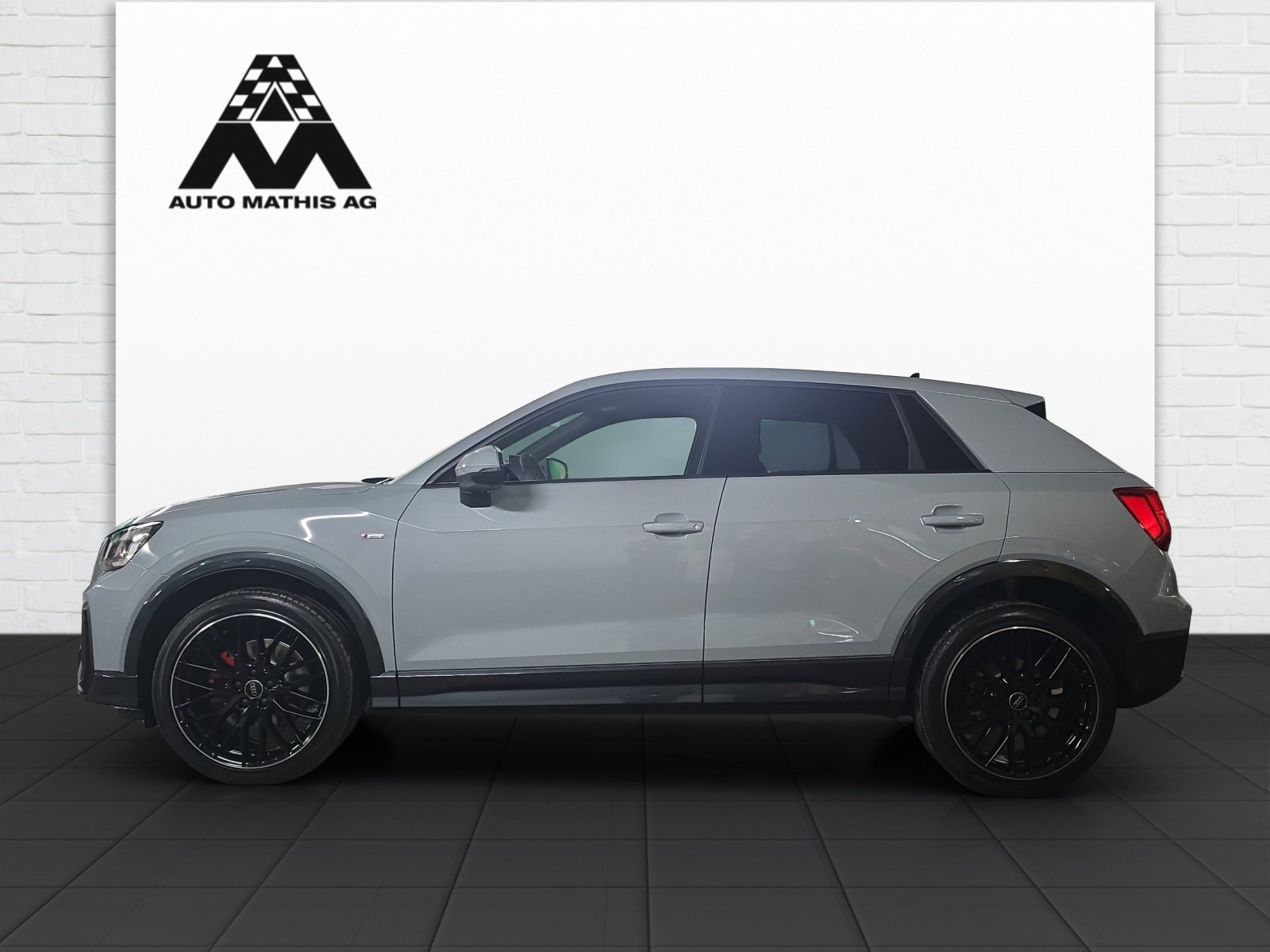 AUDI Q2 40 TFSI S line Attraction quattro S-tronic, Petrol, Second hand / Used, Automatic - 3