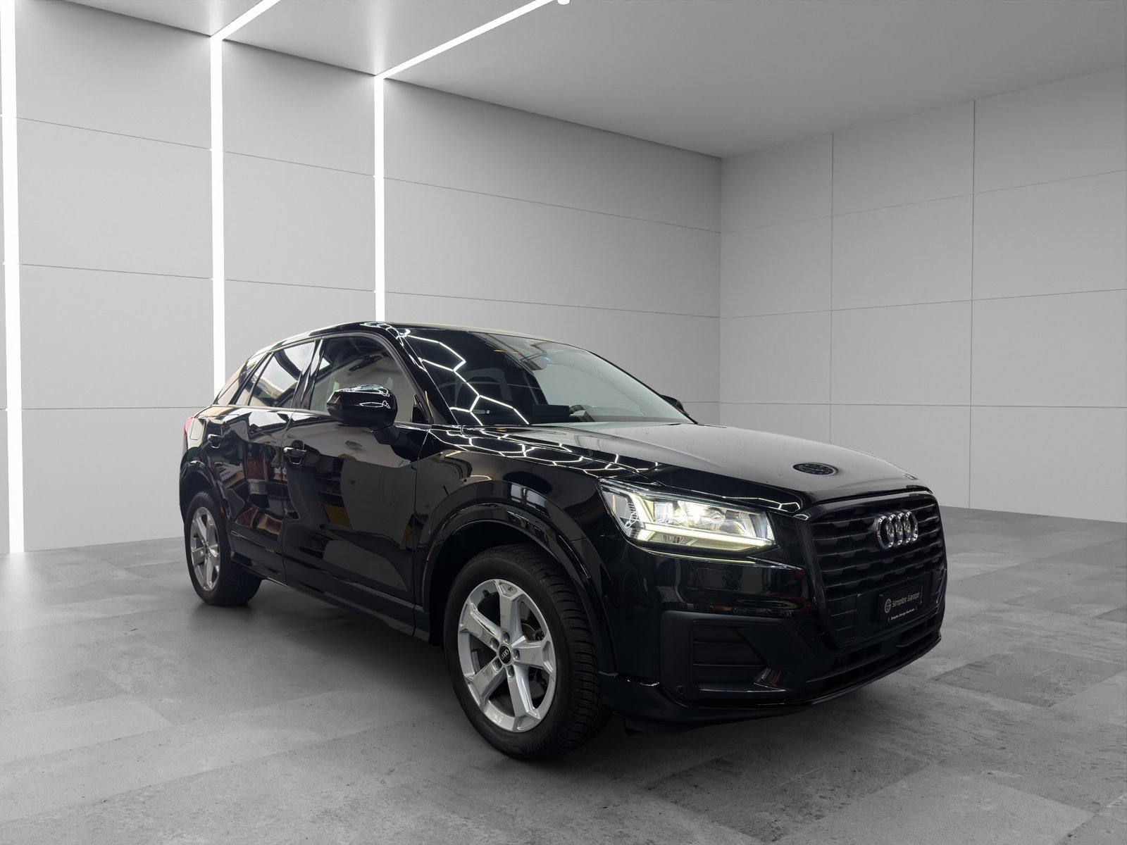 AUDI Q2 35 TFSI Sport Attraction, Petrol, Second hand / Used, Manual - 7