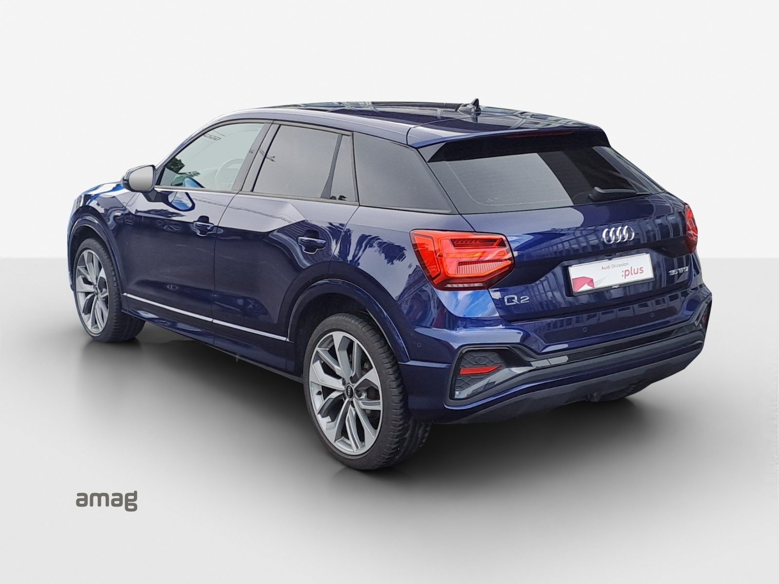 AUDI Q2 35 TFSI S line, Petrol, Second hand / Used, Automatic - 3