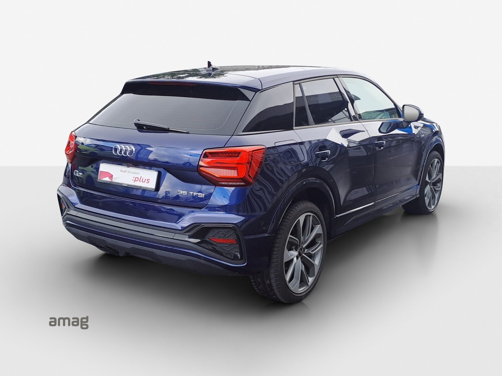 AUDI Q2 35 TFSI S line, Petrol, Second hand / Used, Automatic - 5