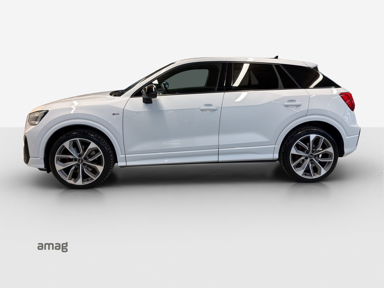 AUDI Q2 40 TFSI S line Attraction, Essence, Occasion / Utilisé, Automatique - 2