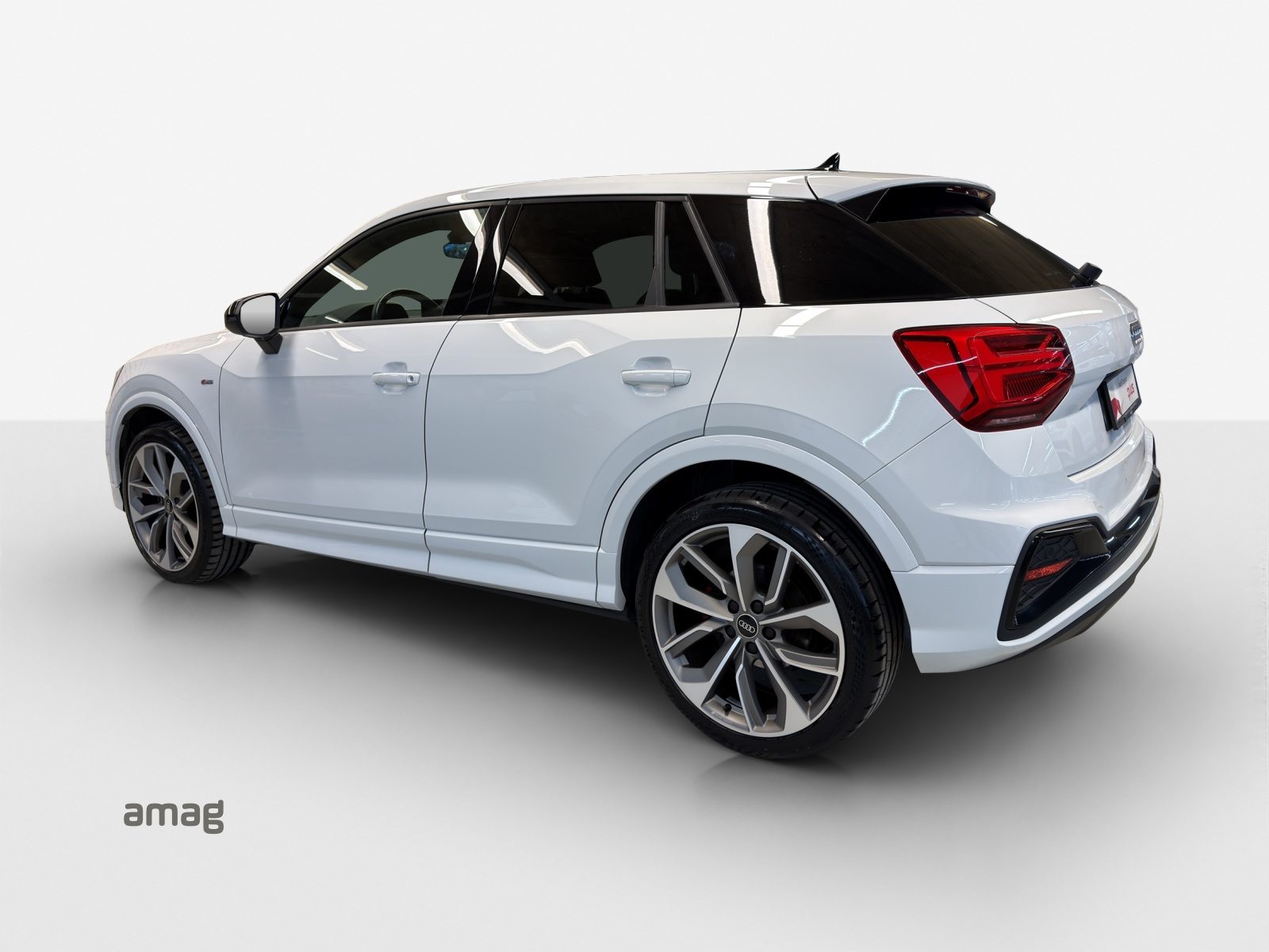 AUDI Q2 40 TFSI S line Attraction, Essence, Occasion / Utilisé, Automatique - 3