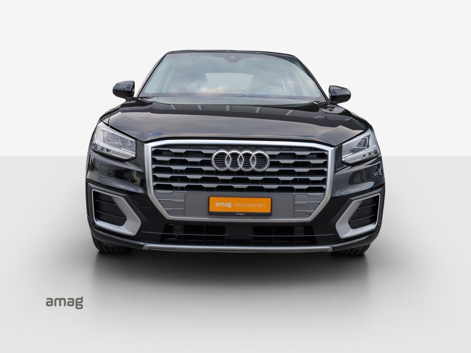 AUDI Q2 35 TFSI sport Attraction, Benzin, Occasion / Gebraucht, Automatik - 7