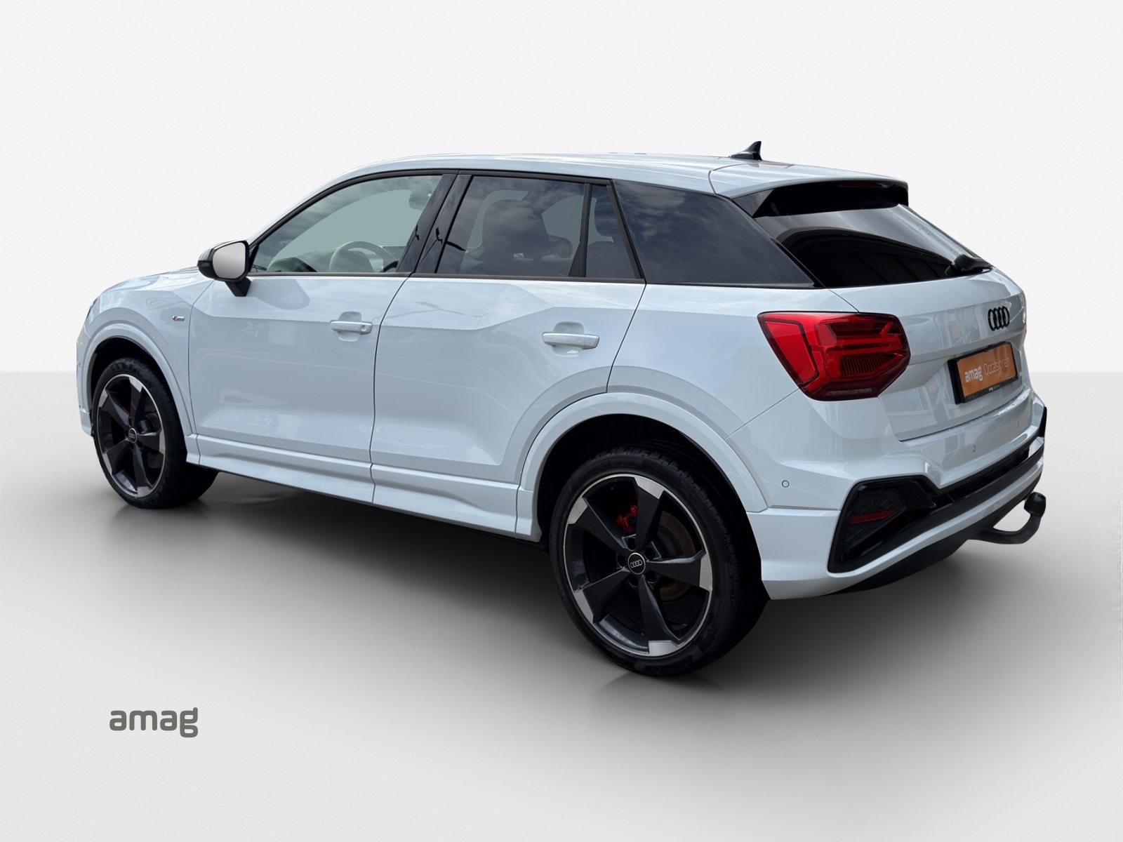 AUDI Q2 35 TFSI S line, Benzin, Occasion / Gebraucht, Automatik - 3