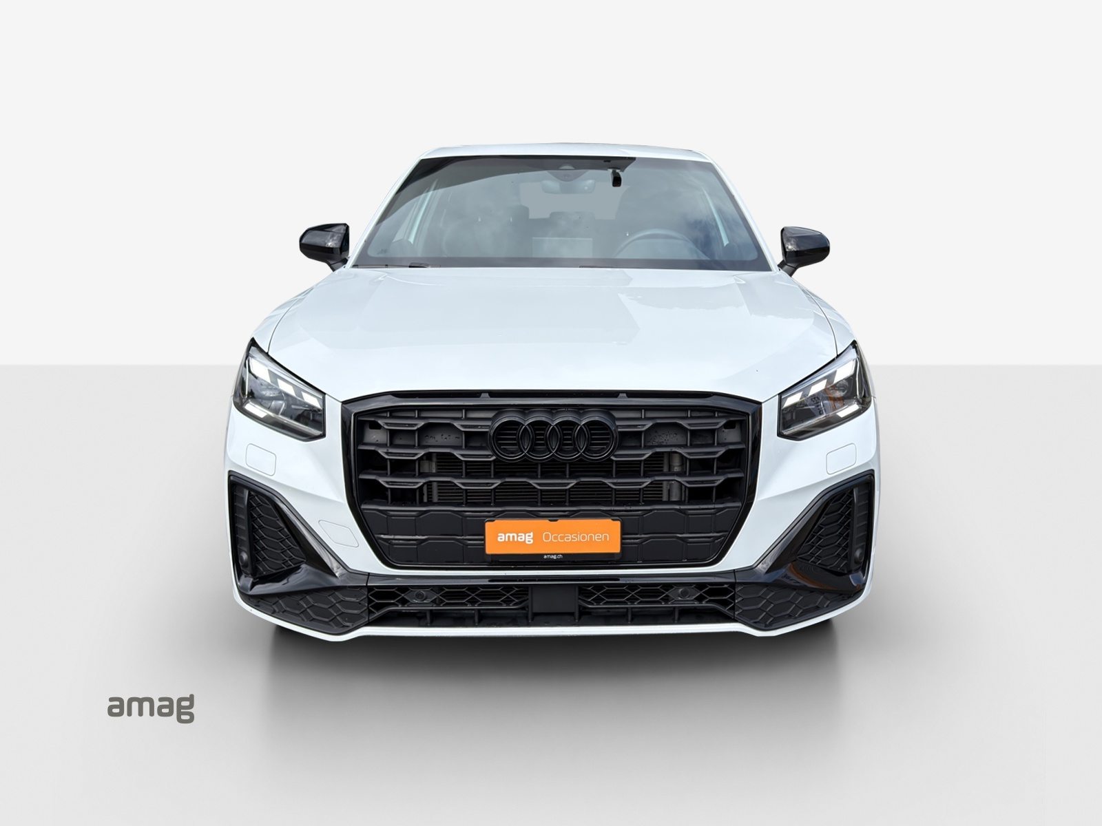 AUDI Q2 35 TFSI S line, Benzin, Occasion / Gebraucht, Automatik - 7