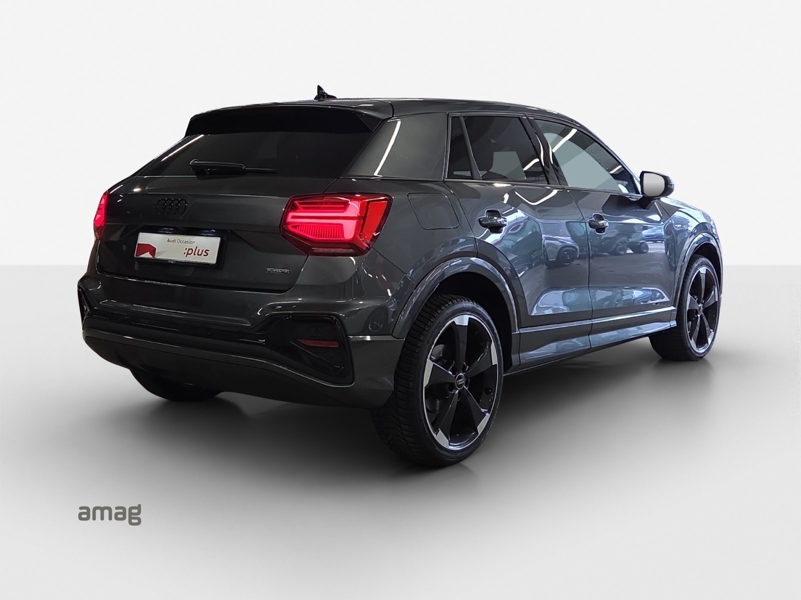 AUDI Q2 40 TFSI S line Attraction, Petrol, Second hand / Used, Automatic - 5