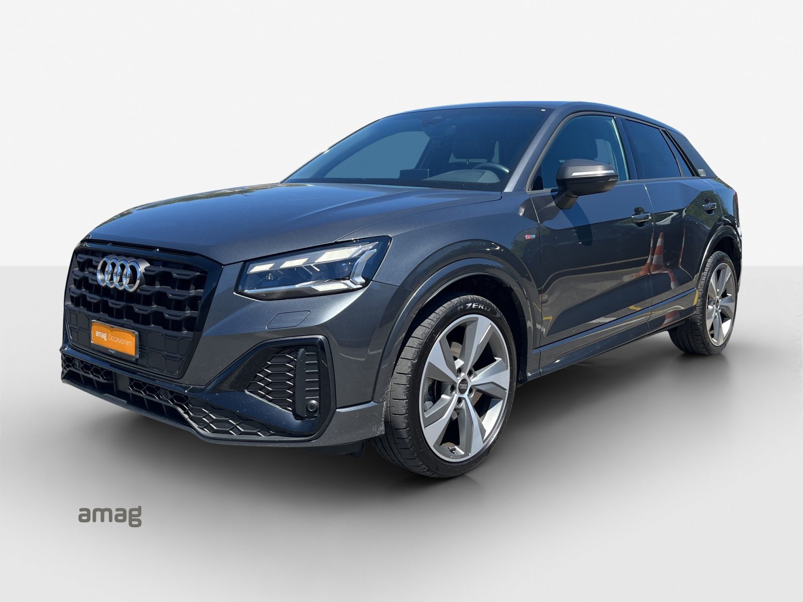 AUDI Q2 40 TFSI S line Attraction