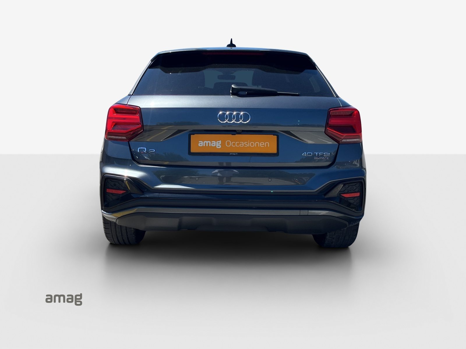 AUDI Q2 40 TFSI S line Attraction, Benzin, Occasion / Gebraucht, Automatik - 4