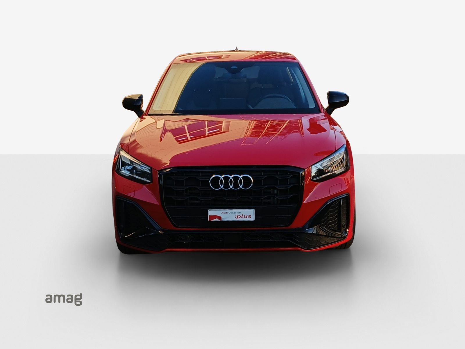AUDI Q2 35 TFSI S line, Benzin, Occasion / Gebraucht, Automatik - 7
