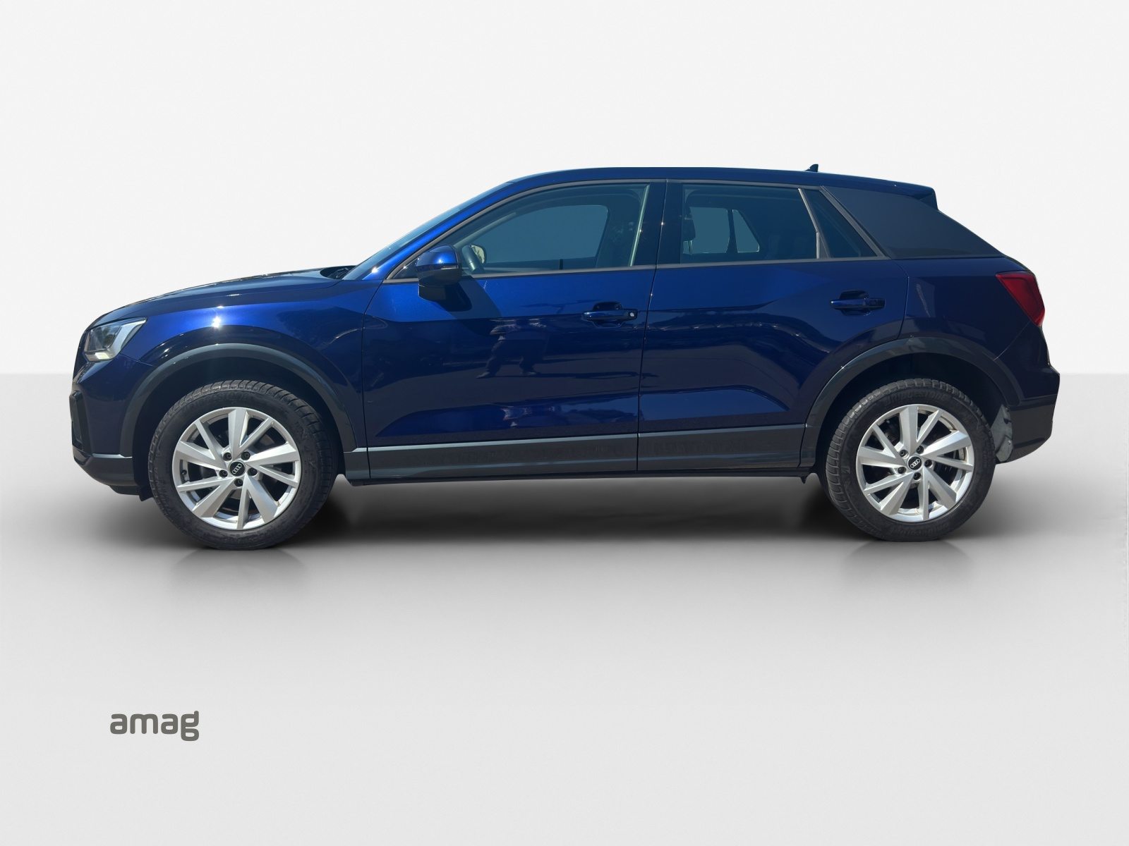 AUDI Q2 35 TFSI advanced, Petrol, Second hand / Used, Automatic - 2