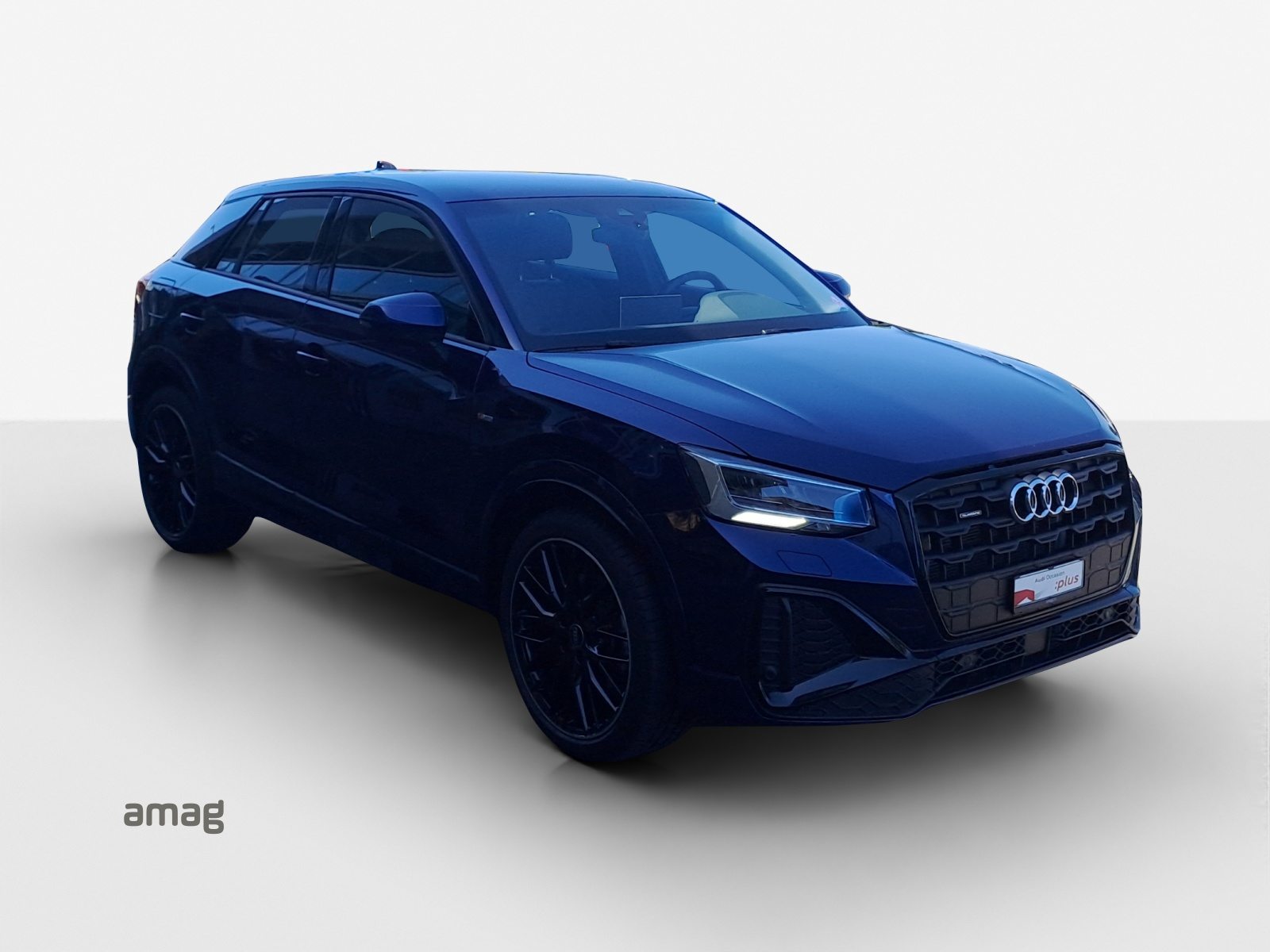 AUDI Q2 40 TFSI S line Attraction, Benzin, Occasion / Gebraucht, Automatik - 6