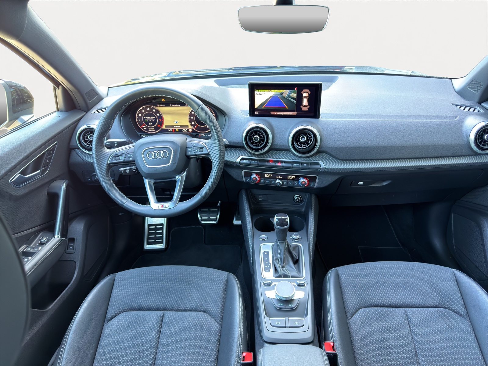 AUDI Q2 35 TFSI S line, Benzin, Occasion / Gebraucht, Automatik - 6