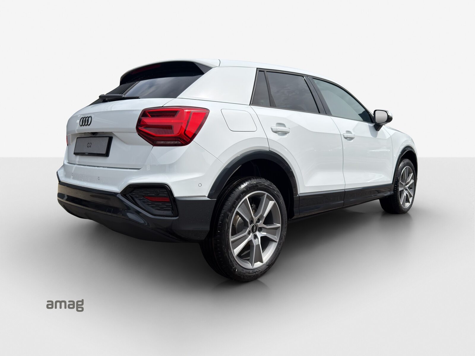 AUDI Q2 35 TFSI advanced, Petrol, Second hand / Used, Automatic - 5