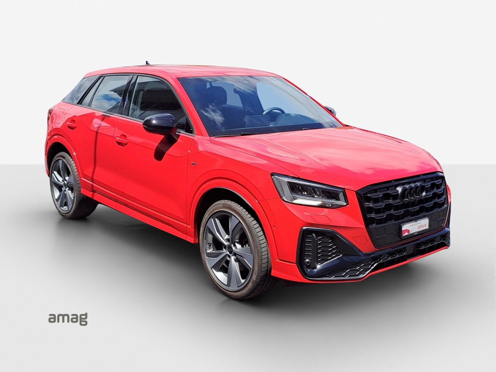 AUDI Q2 35 TFSI S line, Benzin, Occasion / Gebraucht, Automatik - 6