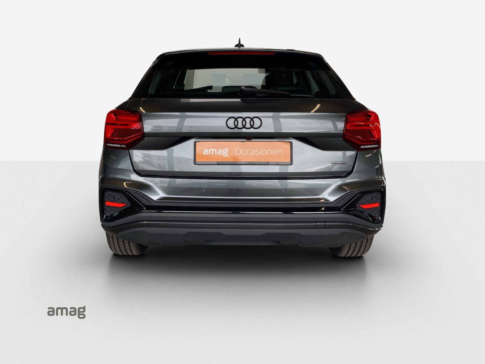 AUDI Q2 40 TFSI S line Attraction, Benzin, Occasion / Gebraucht, Automatik - 4