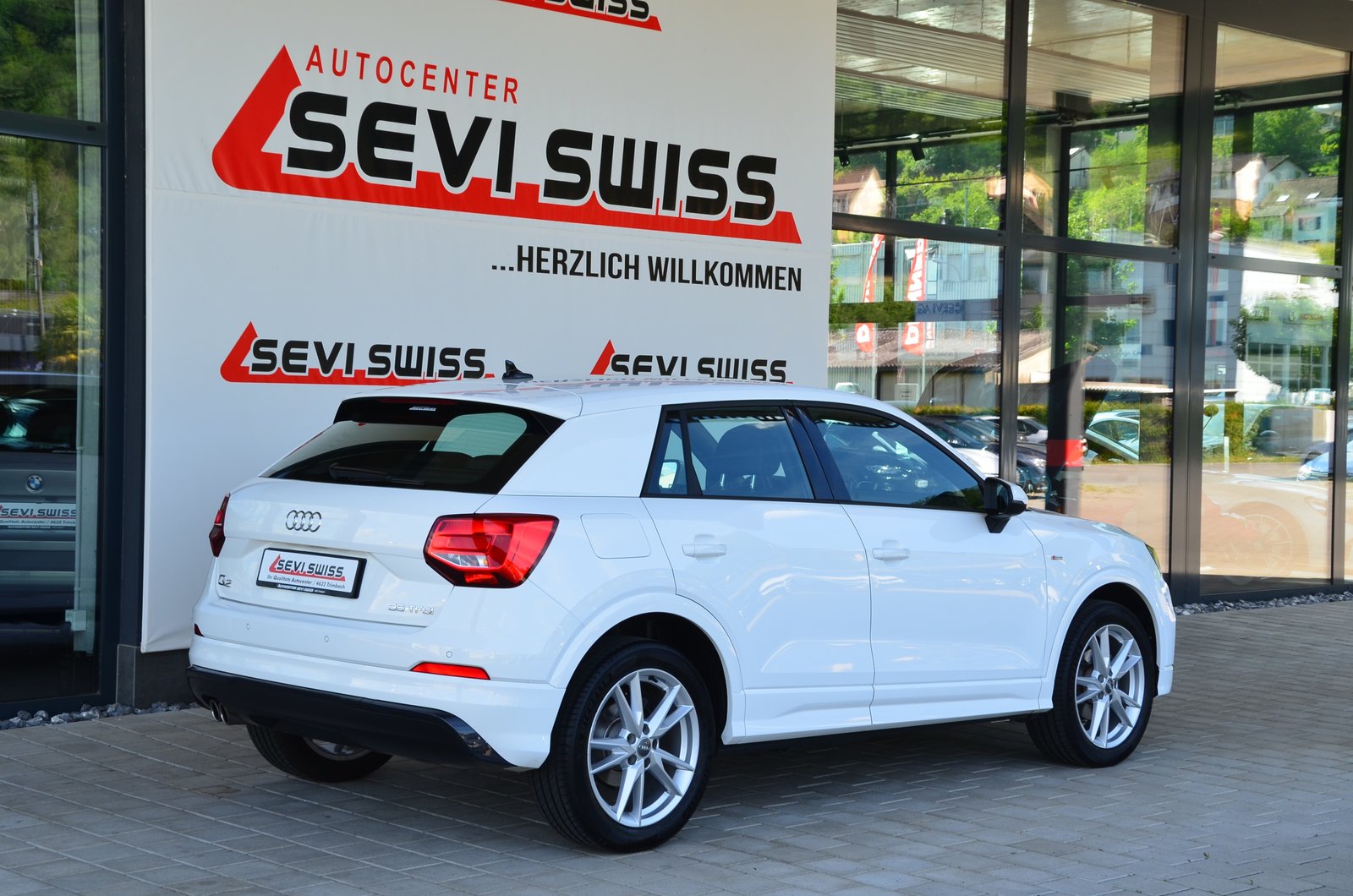 AUDI Q2 35 TFSI Sport*Ab MFK,1 Jahr oder 20000km Garantie au, Benzin, Occasion / Gebraucht, Handschaltung - 5