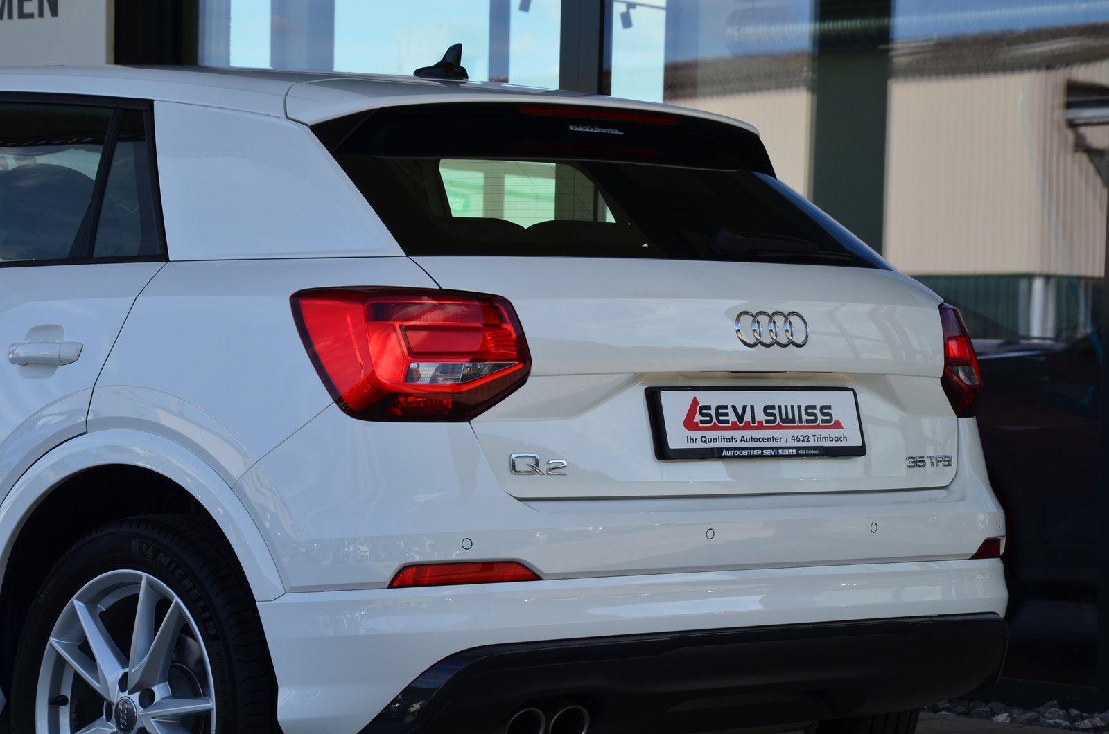 AUDI Q2 35 TFSI Sport*Ab MFK,1 Jahr oder 20000km Garantie au, Benzin, Occasion / Gebraucht, Handschaltung - 6