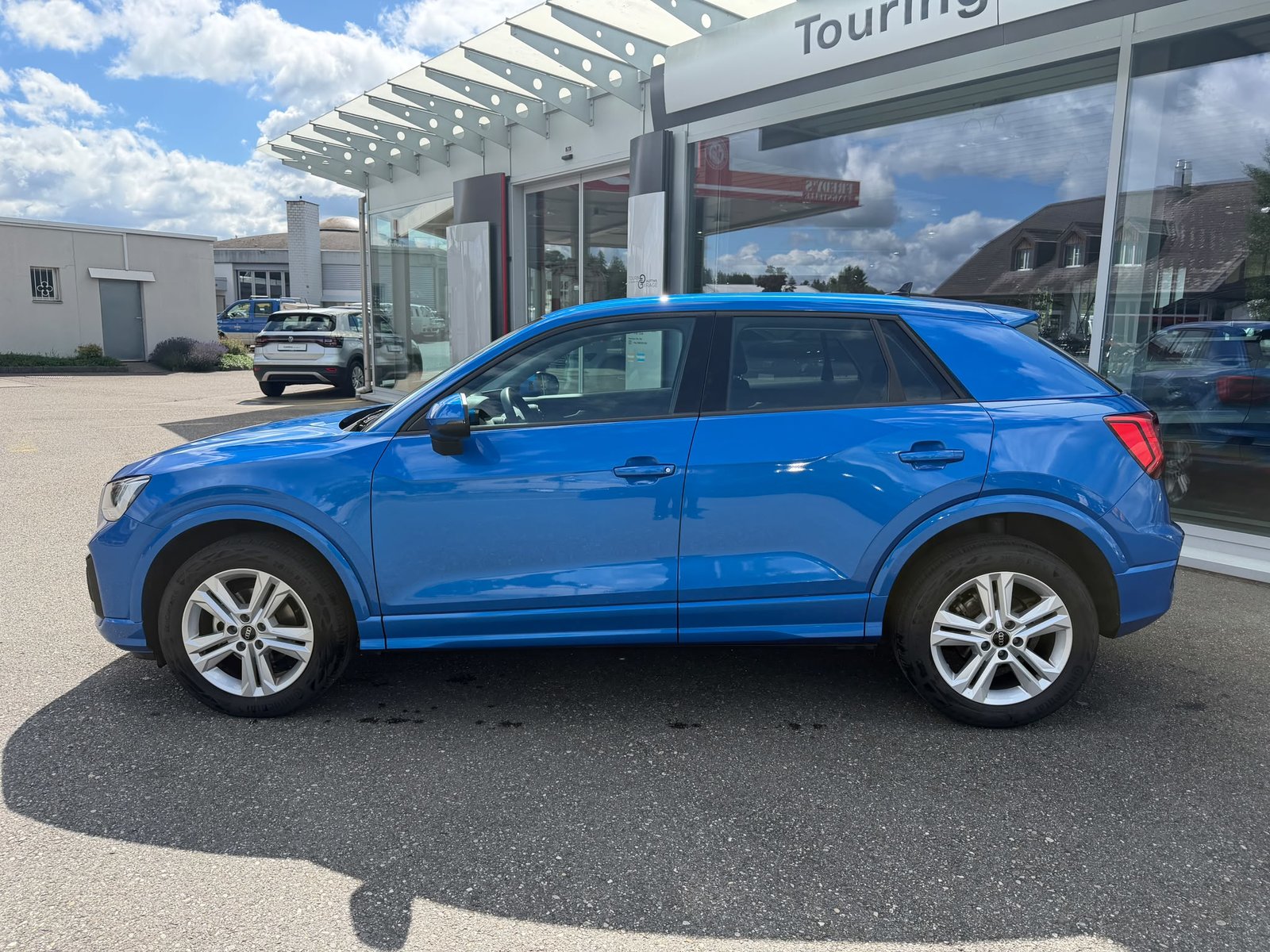 AUDI Q2 35 TFSI advanced, Petrol, Second hand / Used, Manual - 2