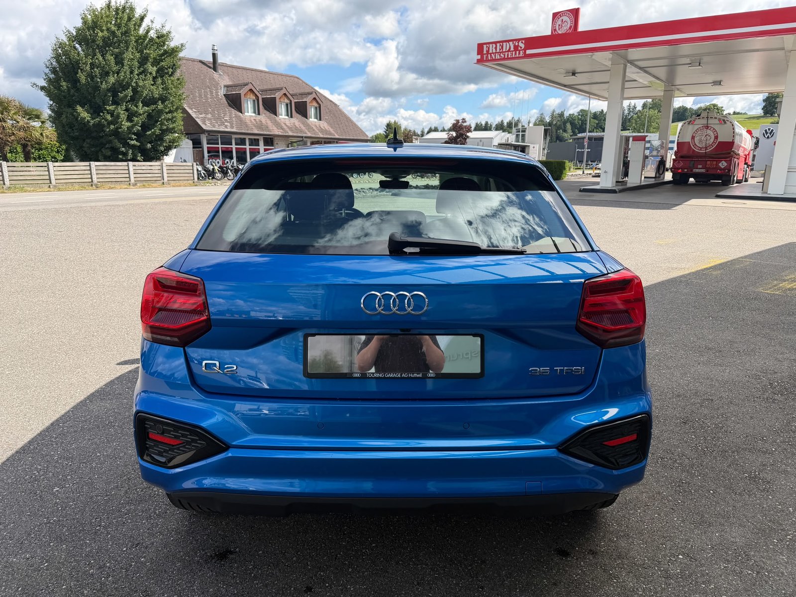 AUDI Q2 35 TFSI advanced, Petrol, Second hand / Used, Manual - 4